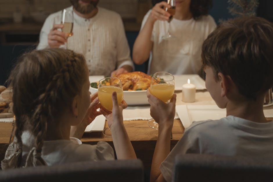 Cena di famiglia a Roma con azzurri: festeggiamenti tra risate, musica e compleanni